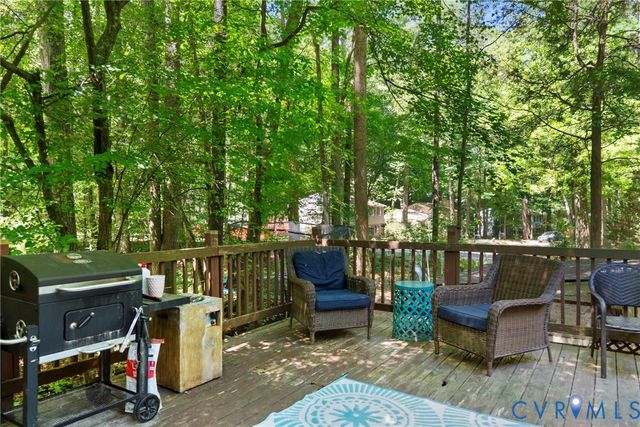 13315 Farm Crest Ct, Midlothian, VA 23112