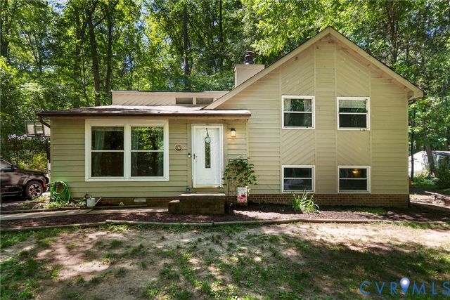 13315 Farm Crest Ct, Midlothian, VA 23112