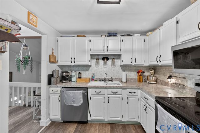 13315 Farm Crest Ct, Midlothian, VA 23112