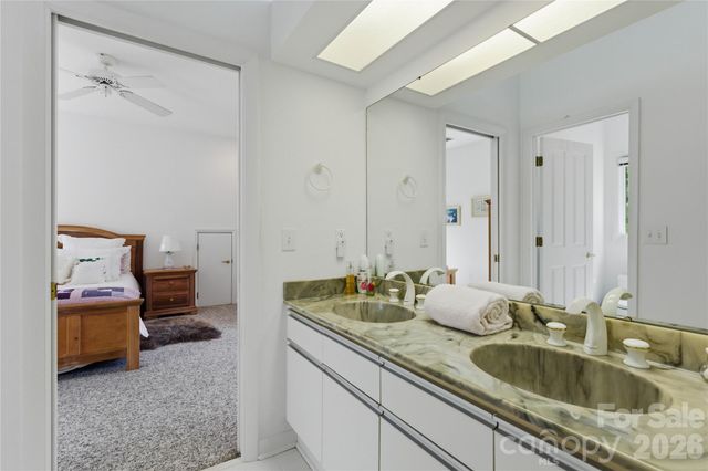 18426 Peninsula Cove Lane, Cornelius, NC 28031