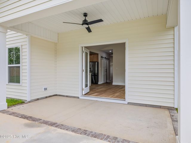 305 Belgian Court, Richlands, NC 28574