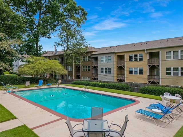 2427 Lawrenceville Highway 3, Decatur, GA 30033