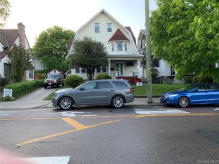 11097 85th Avenue, Richmond Hill, NY 11418