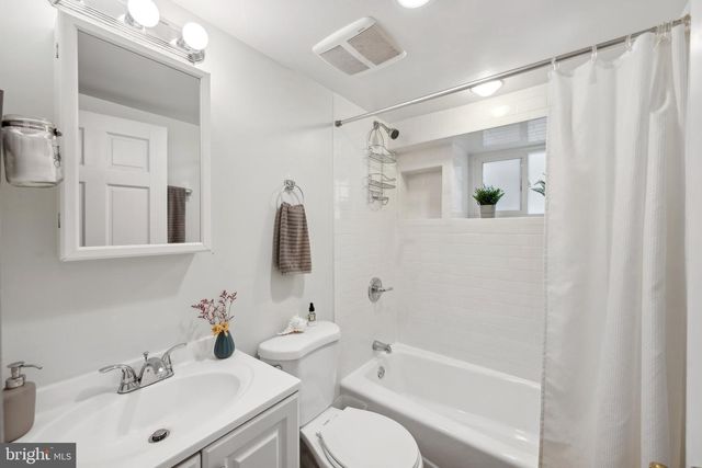 1854 3RD ST NW, Washington, DC 20001