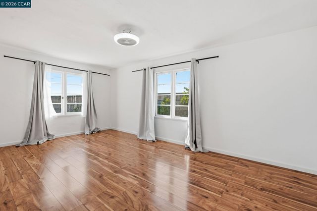 1532 Mariposa St, Richmond, CA 94804