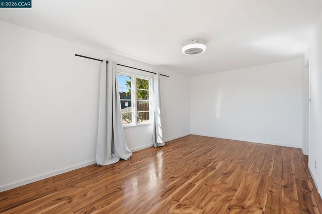 1532 Mariposa St, Richmond, CA 94804