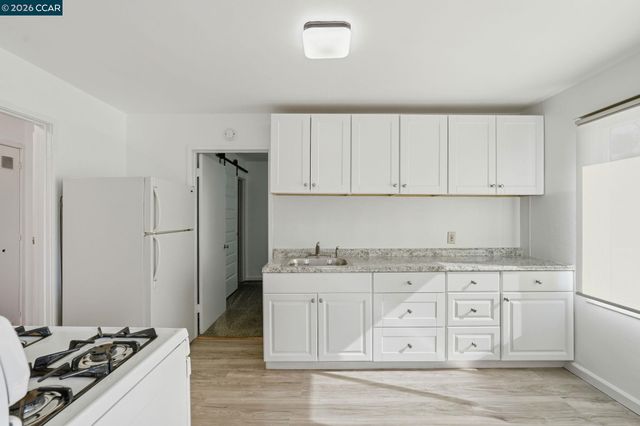 1532 Mariposa St, Richmond, CA 94804