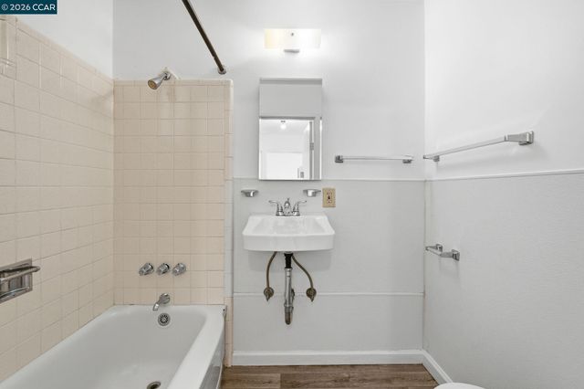 1532 Mariposa St, Richmond, CA 94804