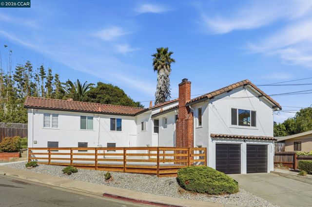 1532 Mariposa St, Richmond, CA 94804