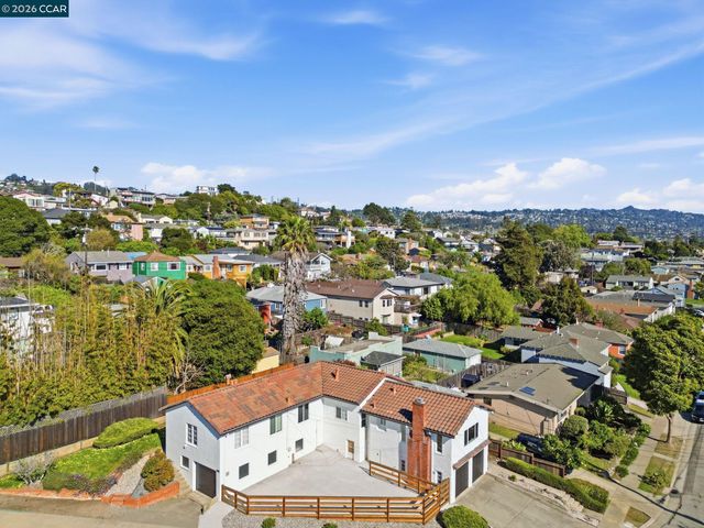 1532 Mariposa St, Richmond, CA 94804