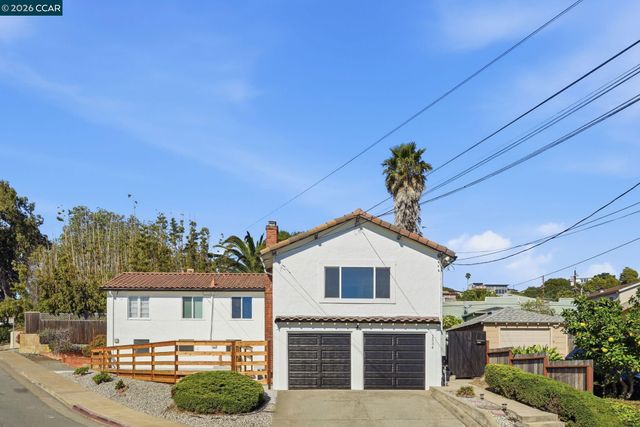 1532 Mariposa St, Richmond, CA 94804