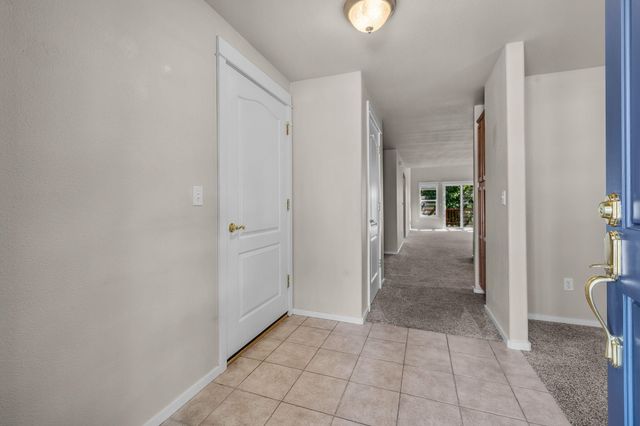 3650 SW 30th Street, Redmond, OR 97756