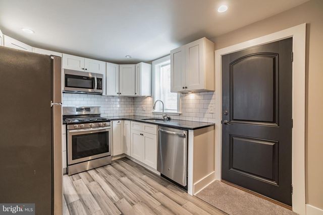 4448 BAKER ST, Philadelphia, PA 19127