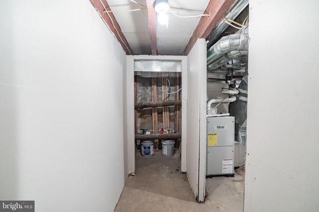 4448 BAKER ST, Philadelphia, PA 19127