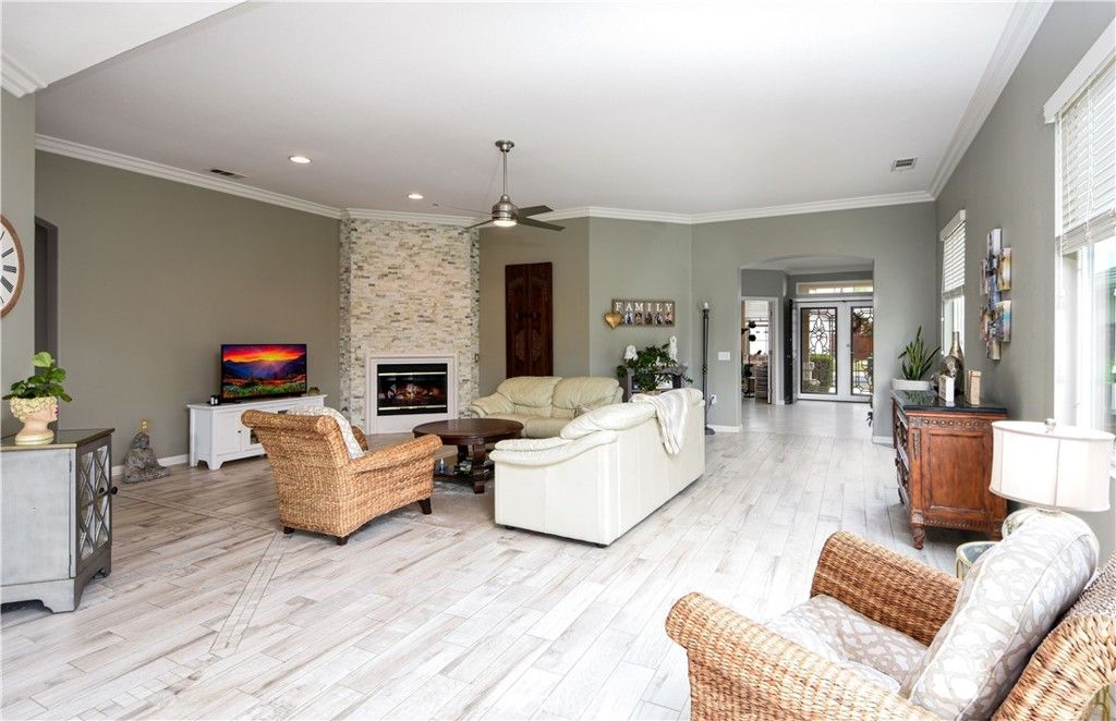 Image 8 of property listing at 7787 Hagen, Hemet, CA 92545