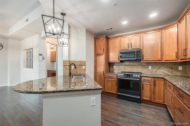 7865 Vallagio Lane 308, Englewood, CO 80112