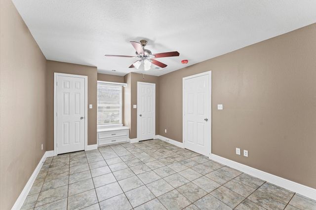 5646 Belmark Street, Houston, TX 77033