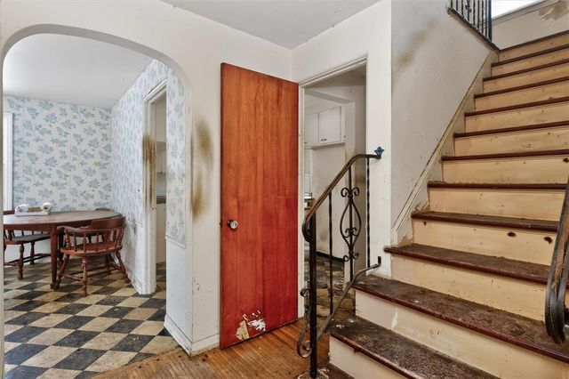 59 Hampshire Drive, Brighton, NY 14618