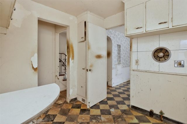 59 Hampshire Drive, Brighton, NY 14618