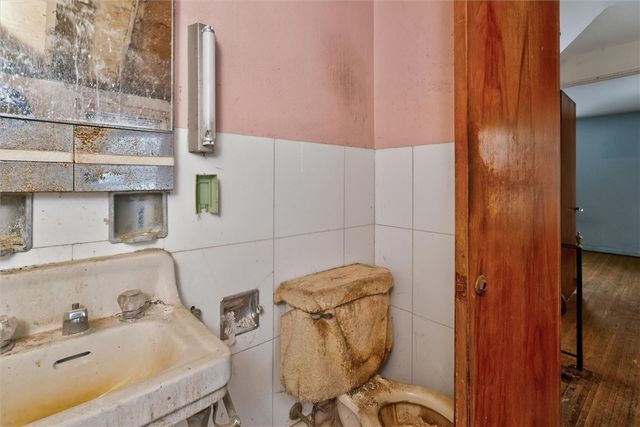 59 Hampshire Drive, Brighton, NY 14618