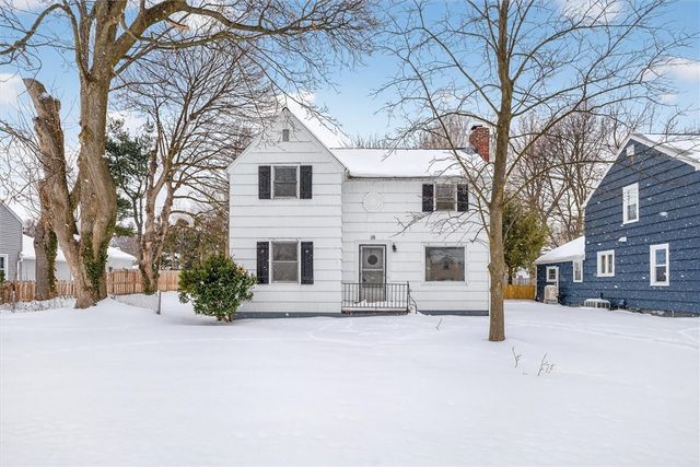 59 Hampshire Drive, Brighton, NY 14618