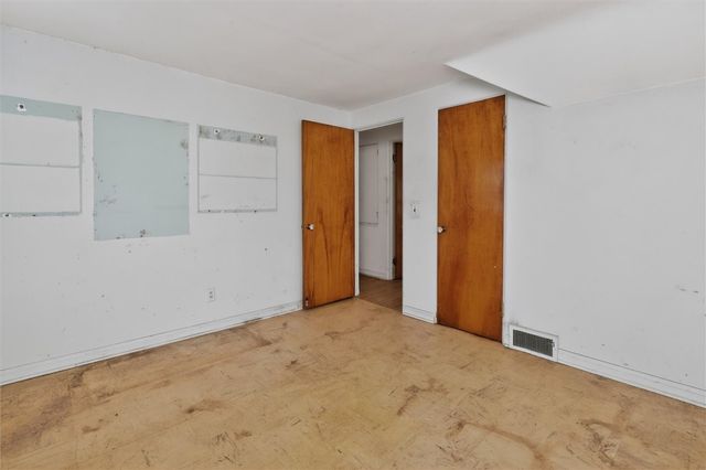 59 Hampshire Drive, Brighton, NY 14618