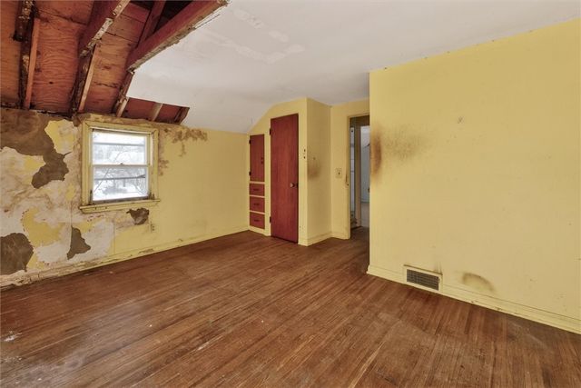 59 Hampshire Drive, Brighton, NY 14618