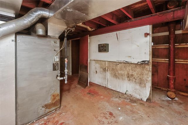 59 Hampshire Drive, Brighton, NY 14618