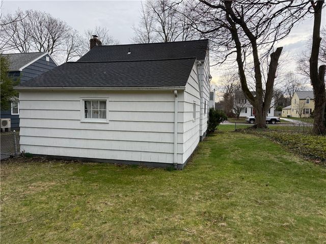 59 Hampshire Drive, Brighton, NY 14618