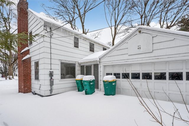 59 Hampshire Drive, Brighton, NY 14618