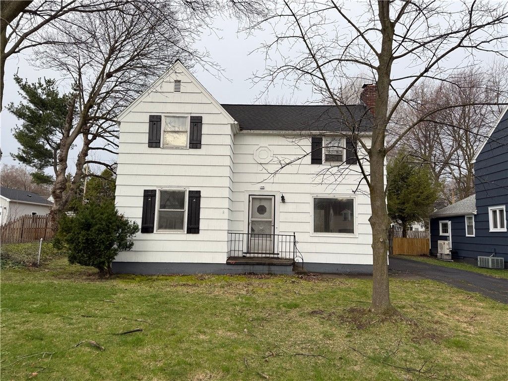 59 Hampshire Drive, Brighton, NY 14618