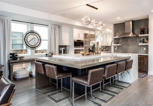 43 S Oneida Court, Denver, CO 80230