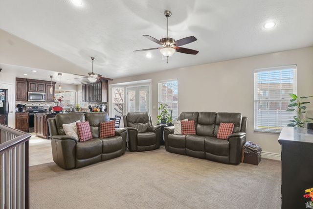 3062 W MEMORIAL CIR, South Jordan, UT 84095