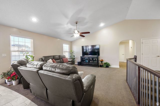 3062 W MEMORIAL CIR, South Jordan, UT 84095