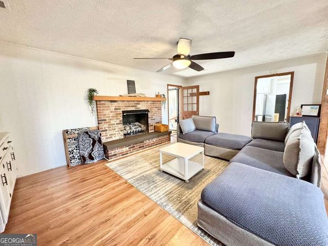 107 Newton Drive, Lyons, GA 30436