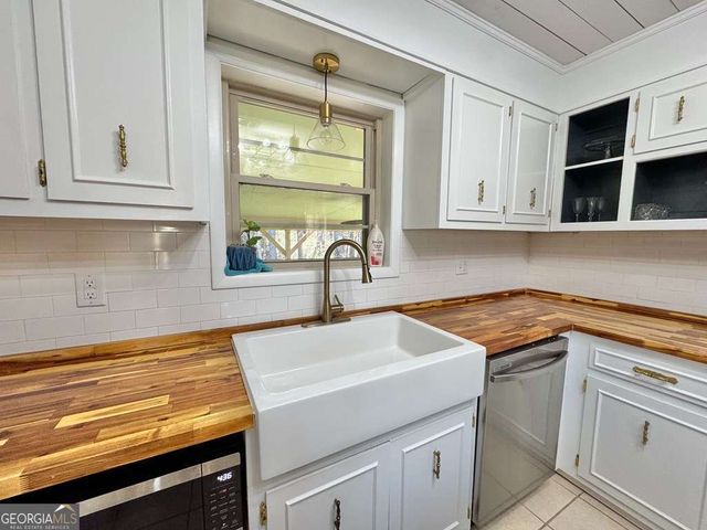 107 Newton Drive, Lyons, GA 30436