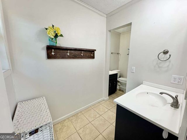 107 Newton Drive, Lyons, GA 30436