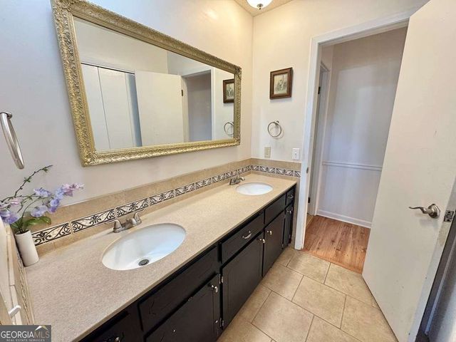 107 Newton Drive, Lyons, GA 30436