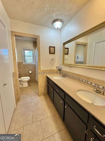 107 Newton Drive, Lyons, GA 30436