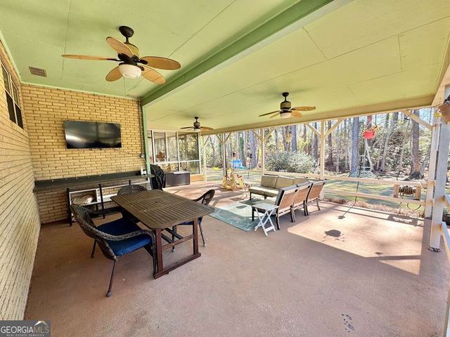 107 Newton Drive, Lyons, GA 30436