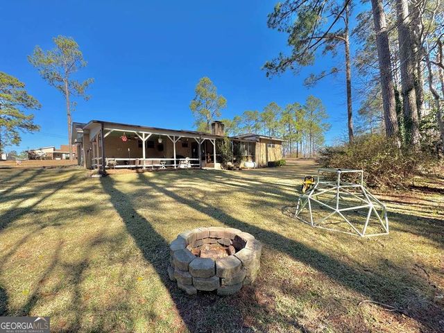 107 Newton Drive, Lyons, GA 30436