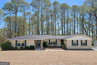 107 Newton Drive, Lyons, GA 30436