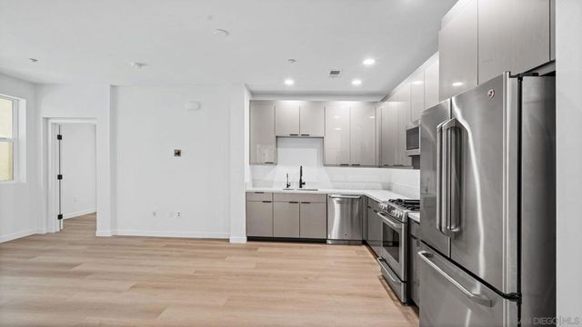 3650 5th Avenue 208, San Diego, CA 92103