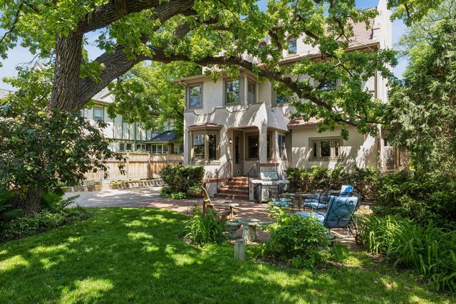 1918 Humboldt Avenue S, Minneapolis, MN 55403