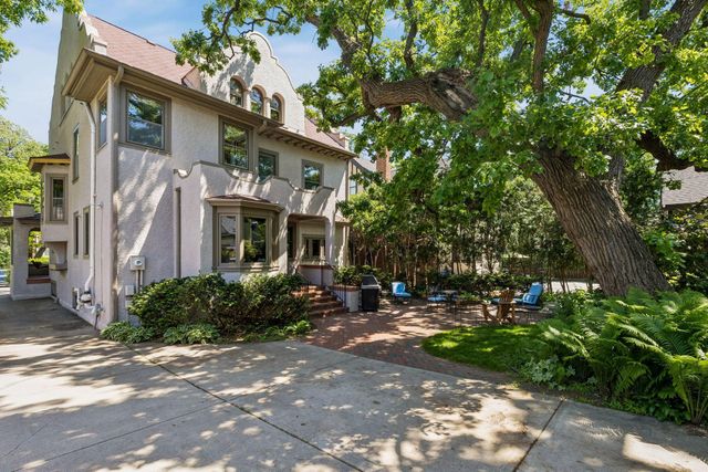1918 Humboldt Avenue S, Minneapolis, MN 55403
