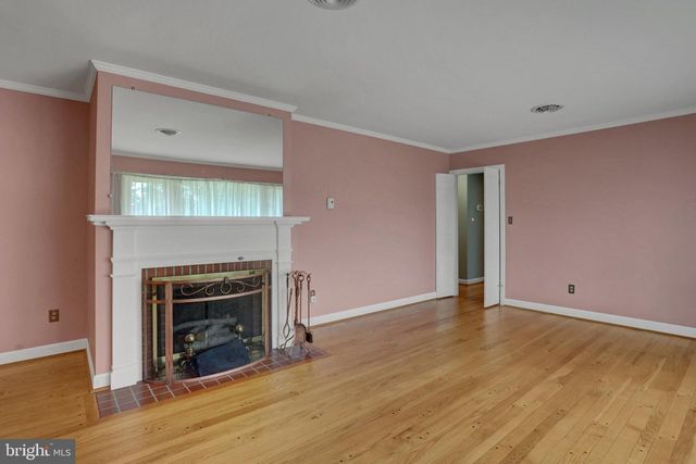 13409 OLD MILL RD, Waynesboro, PA 17268