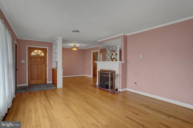 13409 OLD MILL RD, Waynesboro, PA 17268