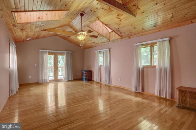 13409 OLD MILL RD, Waynesboro, PA 17268