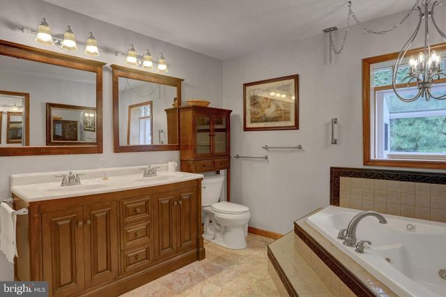 13409 OLD MILL RD, Waynesboro, PA 17268