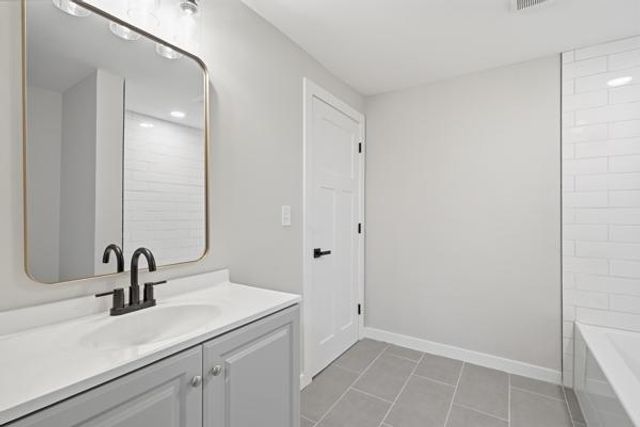17015 24th Avenue N, Plymouth, MN 55447